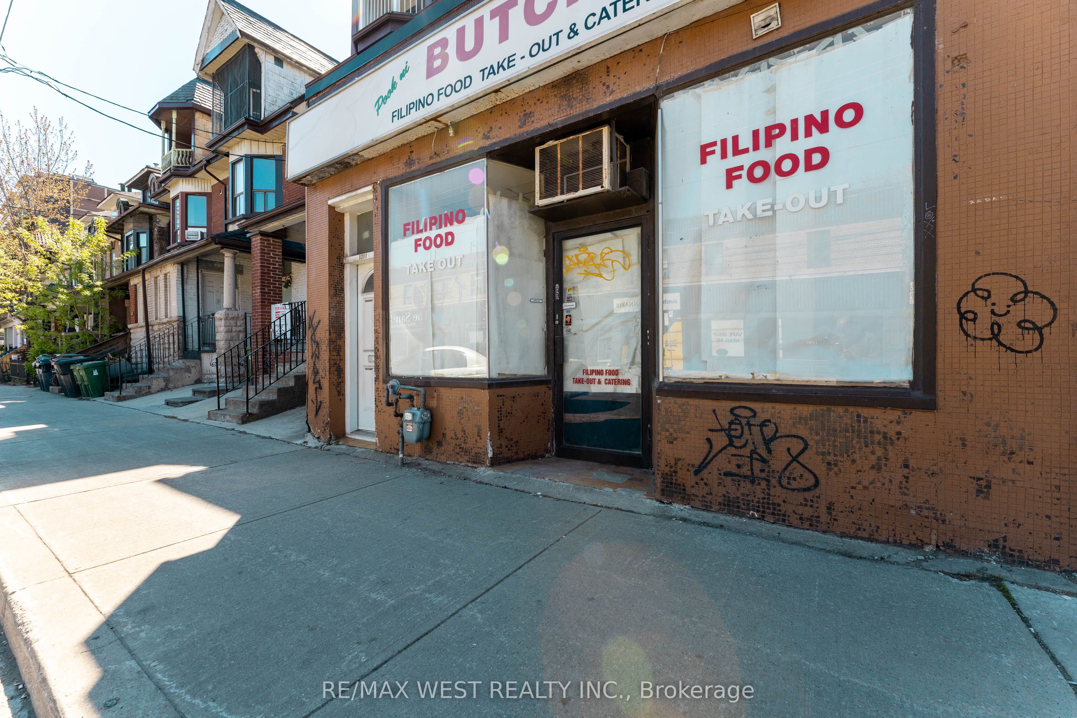 1311 King Street W, Toronto, ON M6K 1G9 photo 4