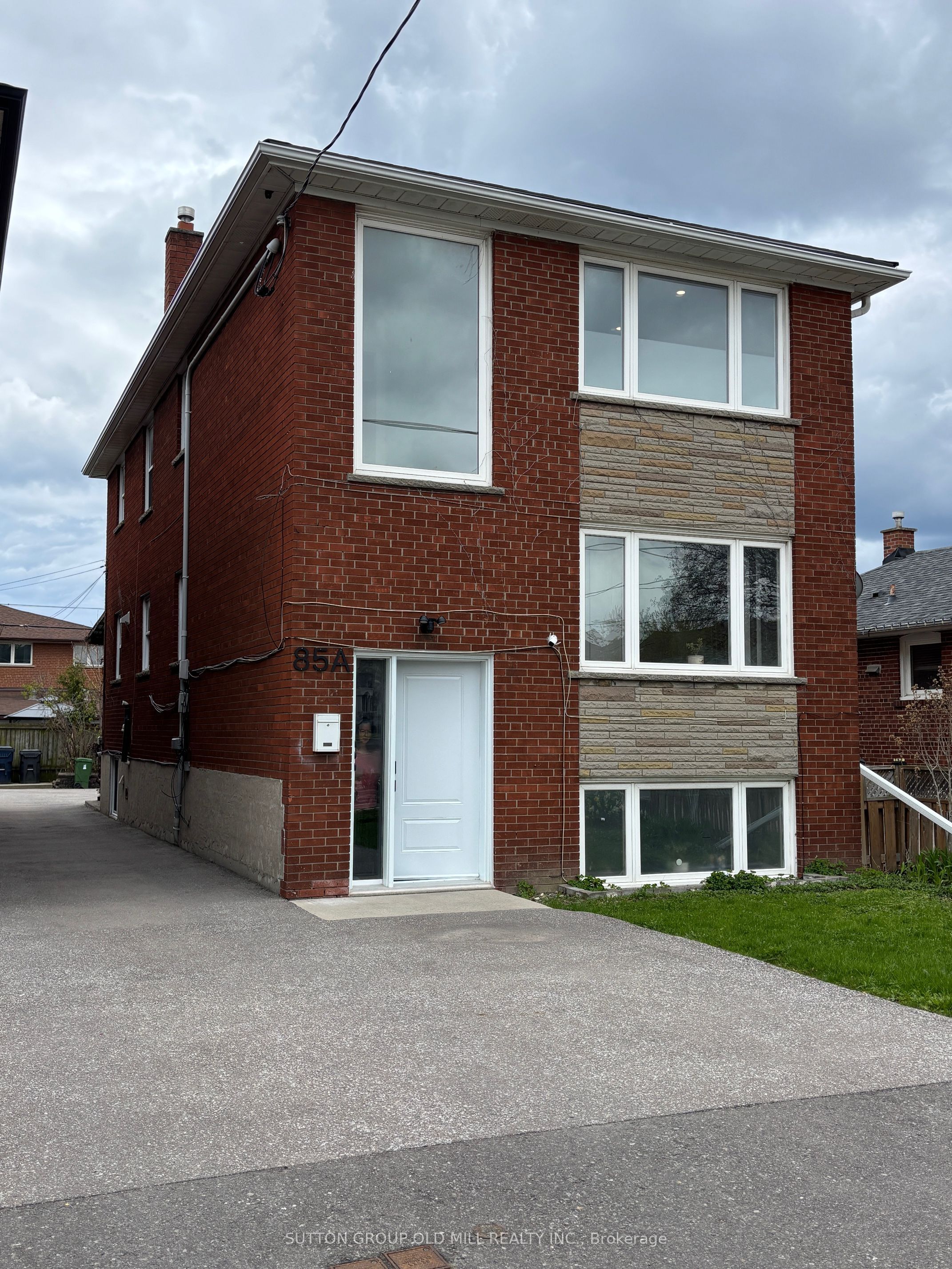 85A Evans Avenue UPPER, Toronto, ON M8Z 1H7 photo 2