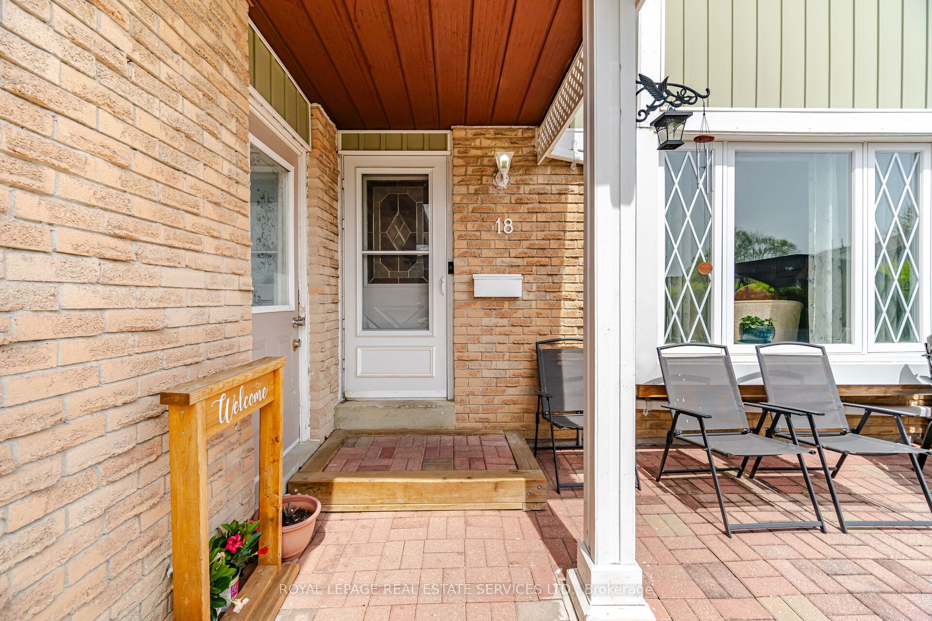 18 Wolverton Crescent, Brampton, ON L6S 3L1 photo 5