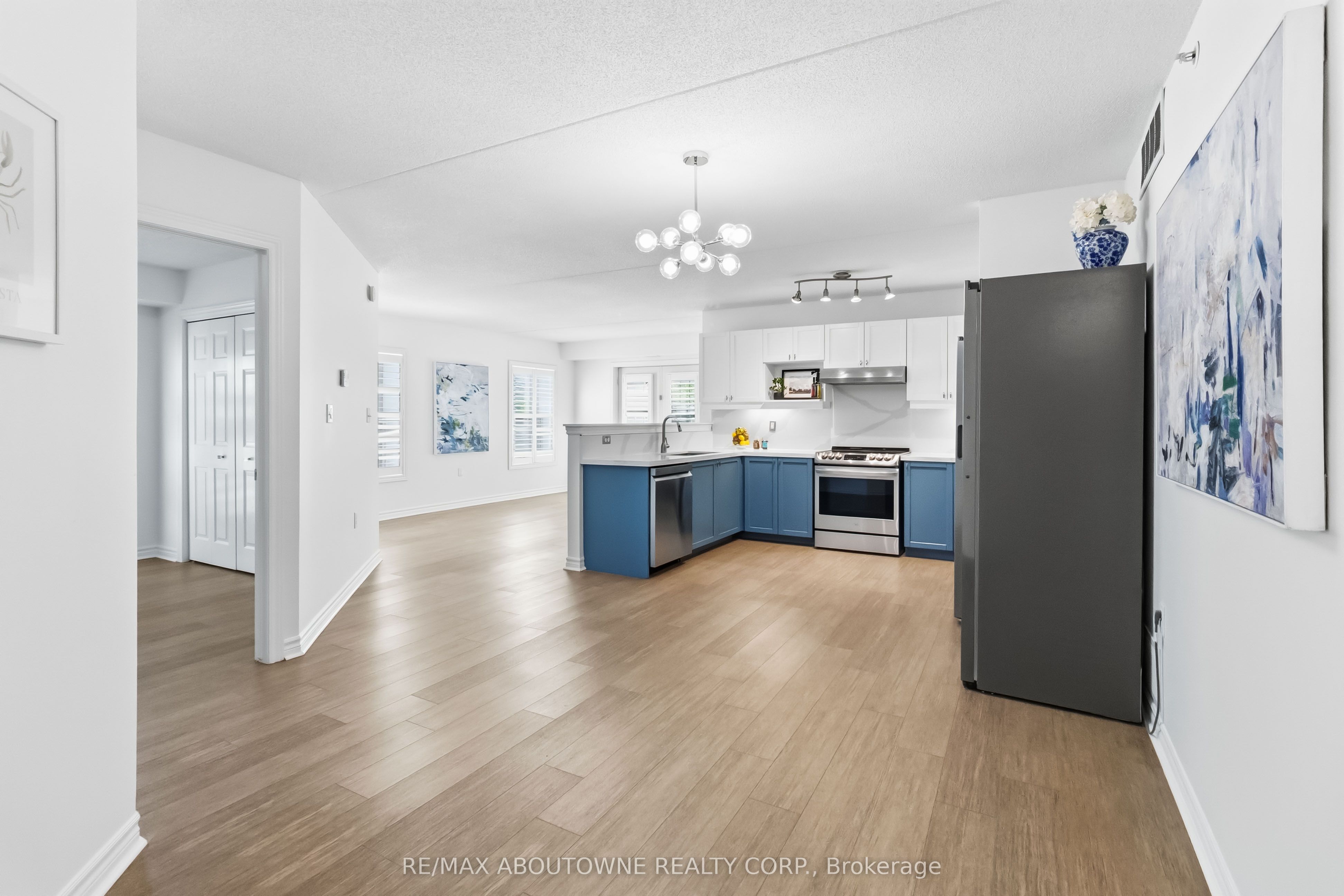 1340 Main Street E 113, Milton, ON L9T 7S6 photo 3