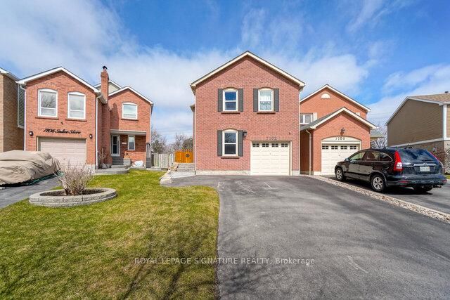 7102 Salme Drive, Mississauga, ON L5N 5C7