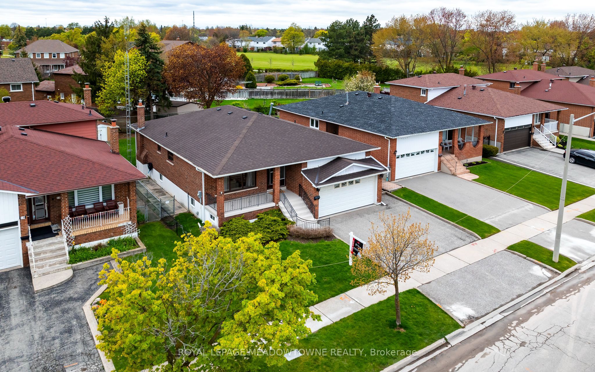 21 Leander Street, Brampton, ON L6S 3M3 photo 5