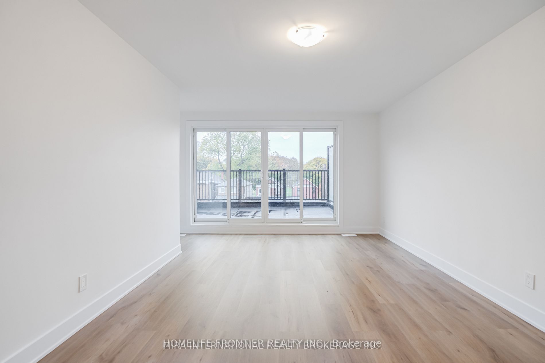 231 Symington Avenue #3 (Upper), Toronto, ON M6P 3W5