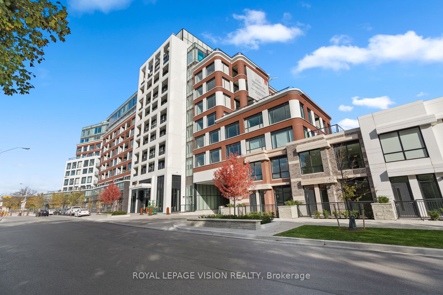 259 The Kingsway 503, Toronto, ON M9A 0G2 photo 3