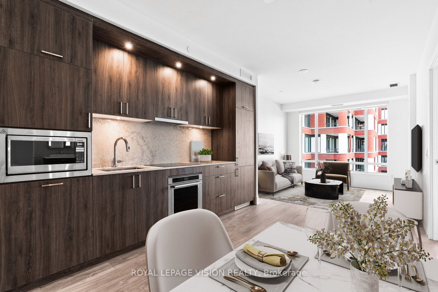 259 The Kingsway 503, Toronto, ON M9A 0G2 photo 4