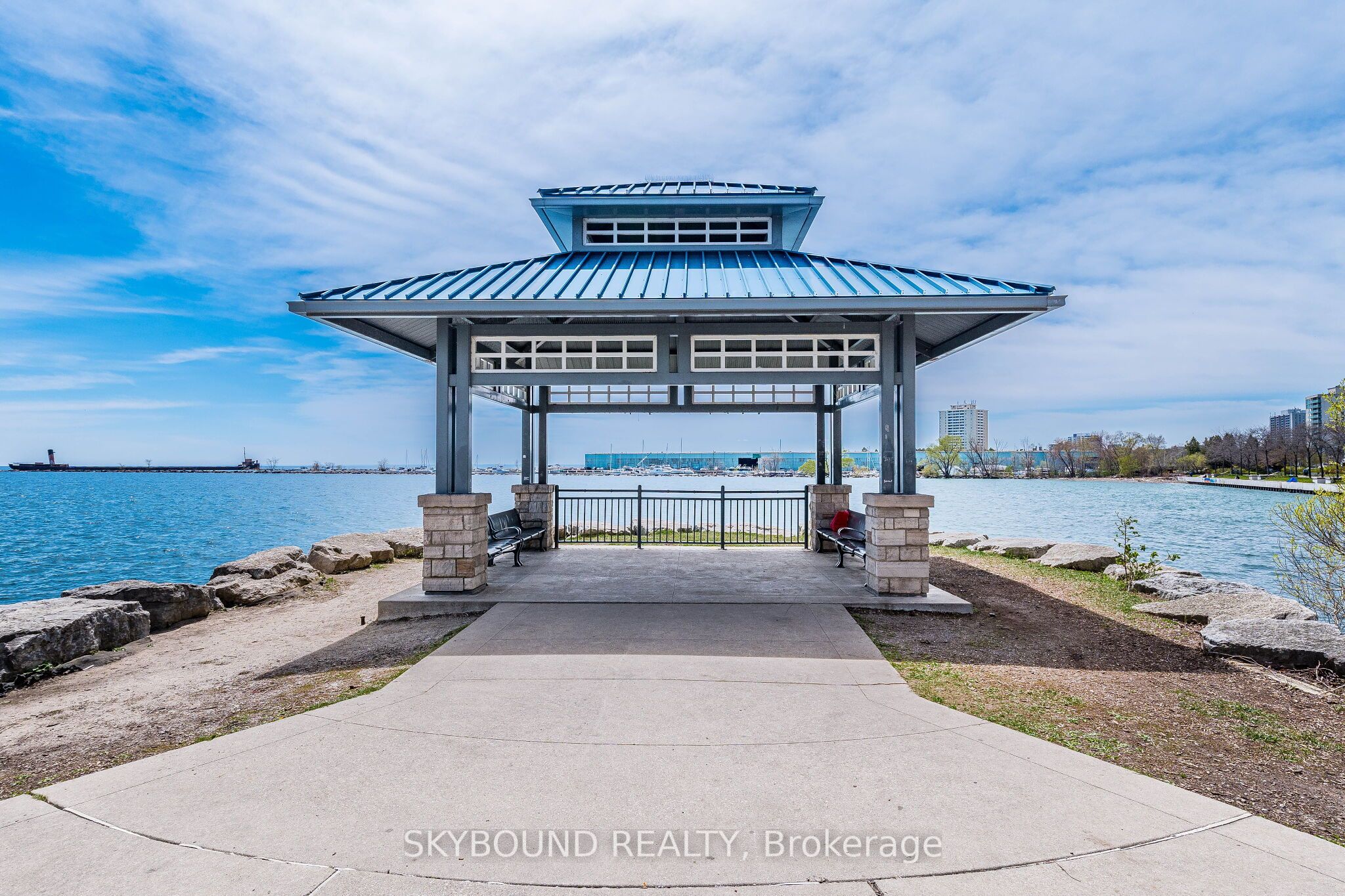 15 N Elizabeth Street N 305, Mississauga, ON L5G 2Z3 photo 3
