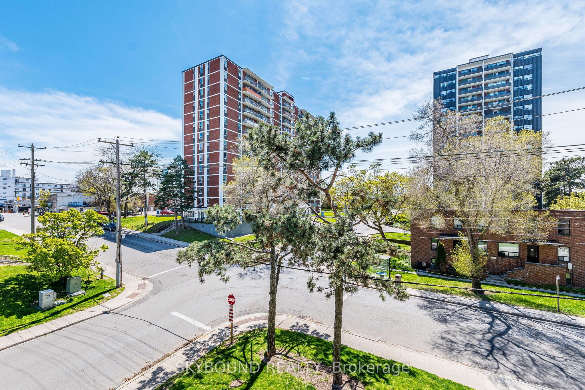 15 N Elizabeth Street N 305, Mississauga, ON L5G 2Z3 photo 4