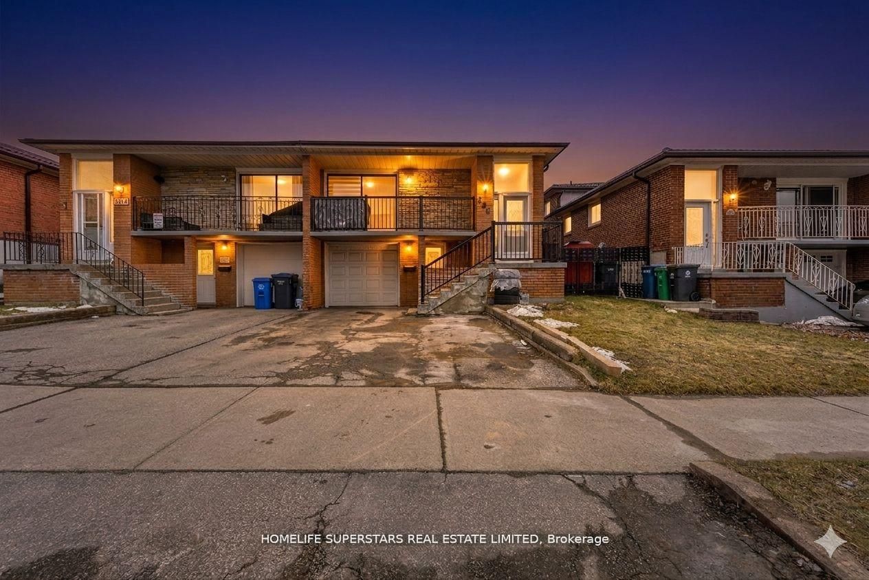 306 Royal Salisbury Way, Brampton, ON L6V 3G5