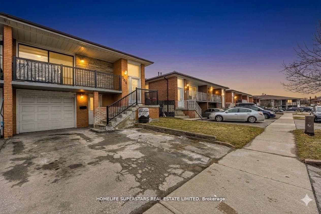306 Royal Salisbury Way, Brampton, ON L6V 3G5 photo 2