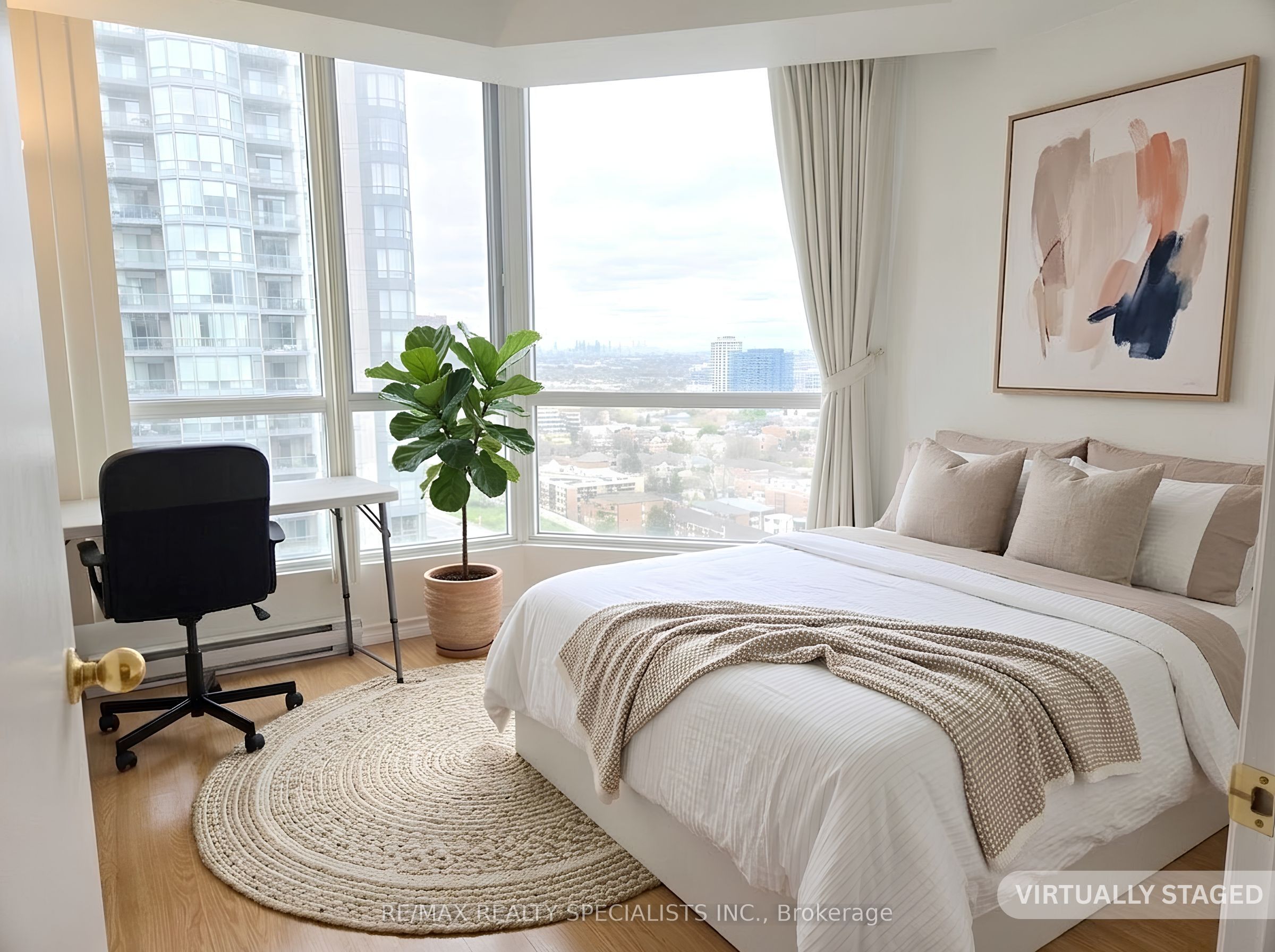 145 Hillcrest Avenue 1709, Mississauga, ON L5B 3Z1 photo 4