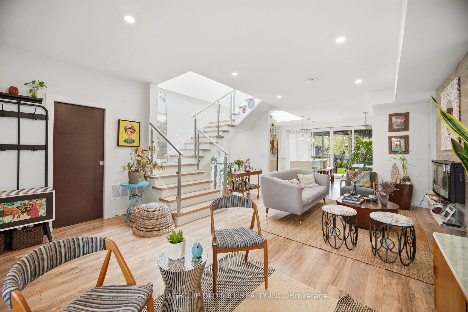 38 Algoma Street, Toronto, ON M8Y 1C3 photo 5