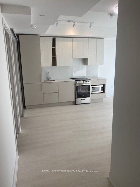 3900 Confederation Parkway 4607, Mississauga, ON L5B 0M3 photo 3
