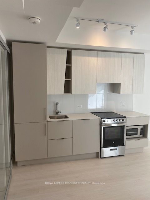 3900 Confederation Parkway 4607, Mississauga, ON L5B 0M3 photo 4