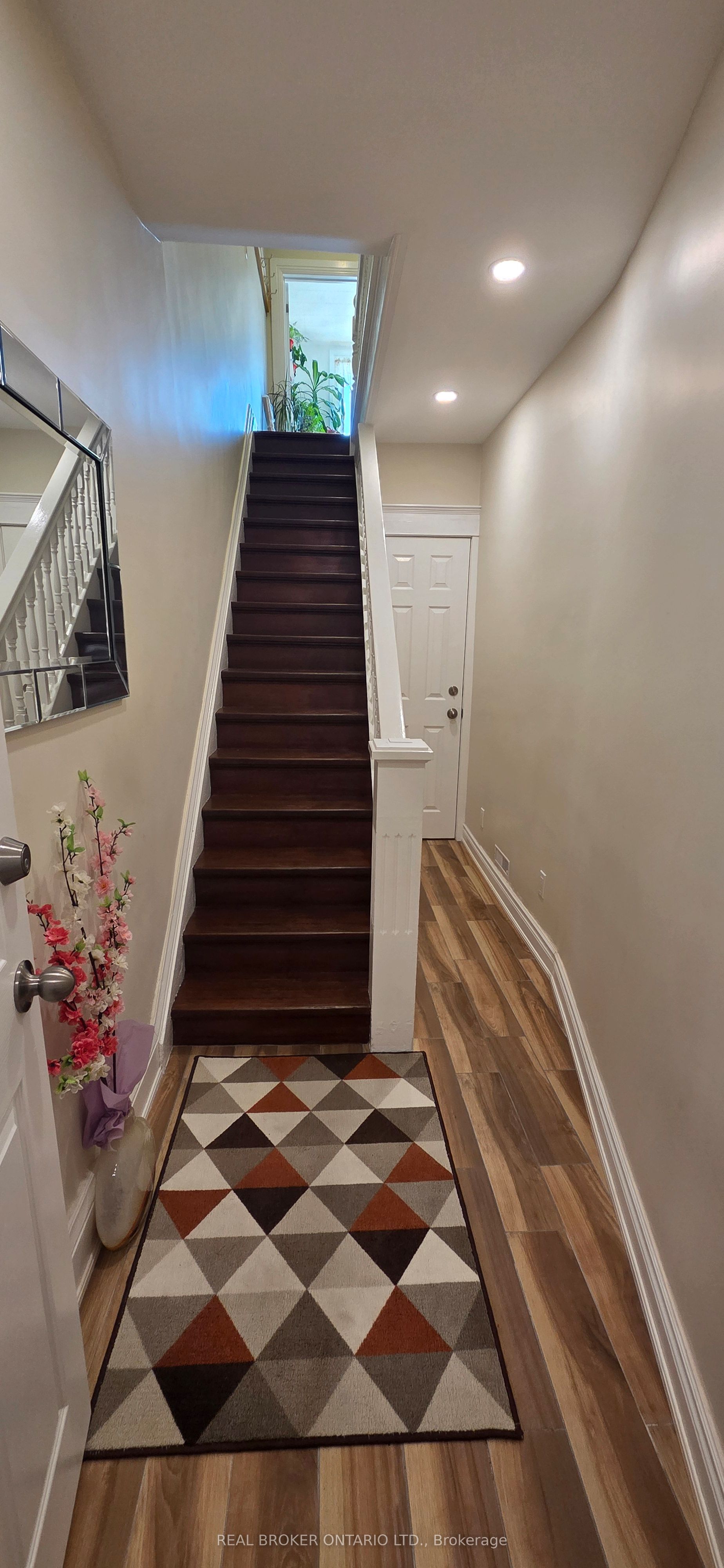 17 Howard Park Avenue, Toronto, ON M6R 1V3 photo 3