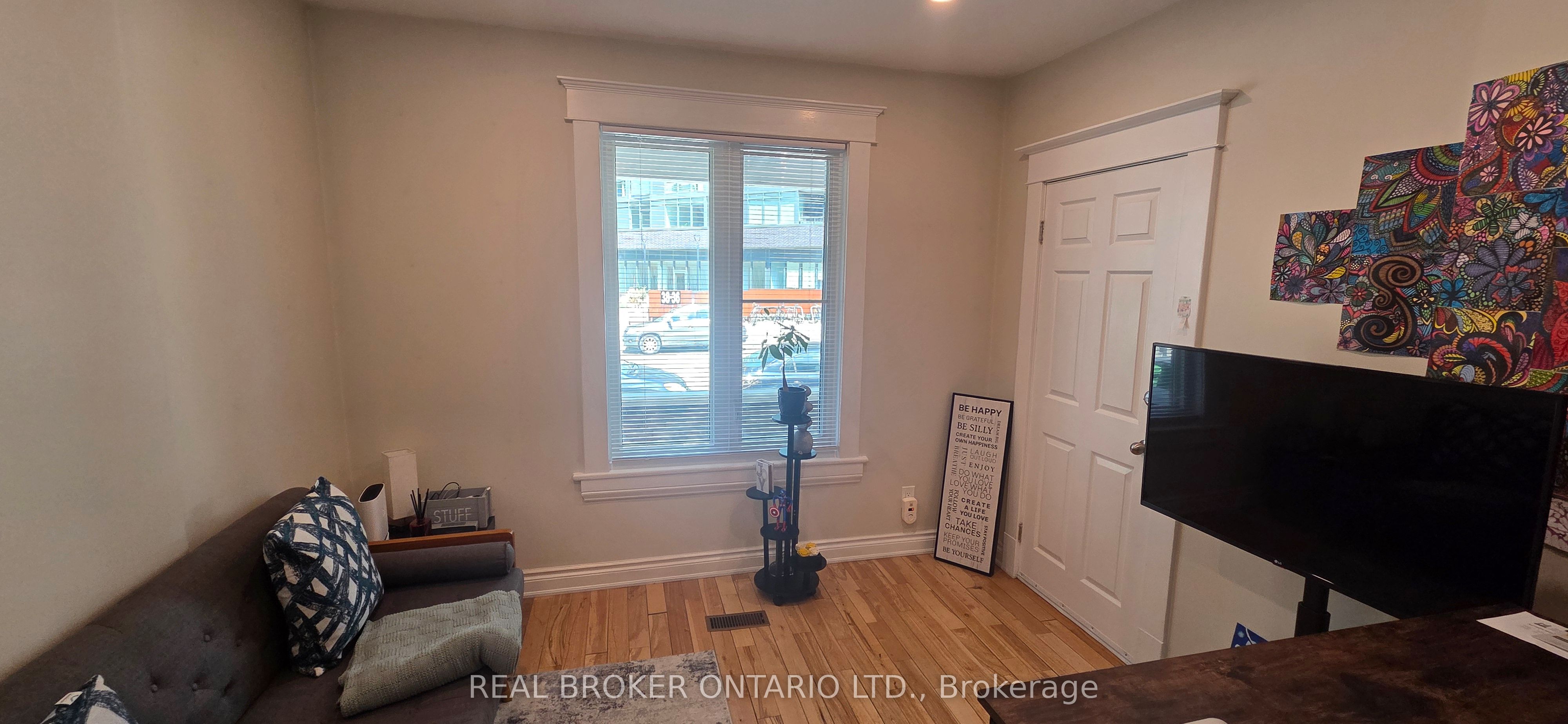 17 Howard Park Avenue, Toronto, ON M6R 1V3 photo 5