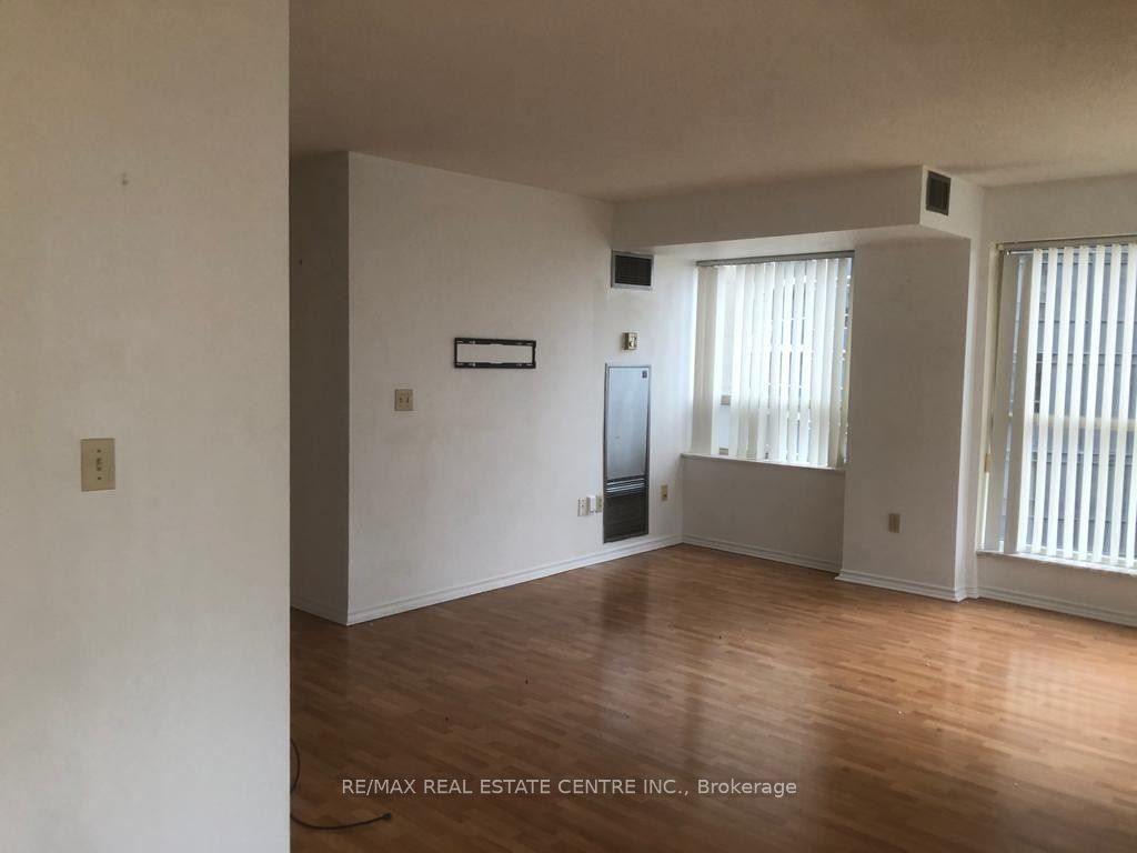 335 Webb Drive 804, Mississauga, ON L5B 4A1 photo 3