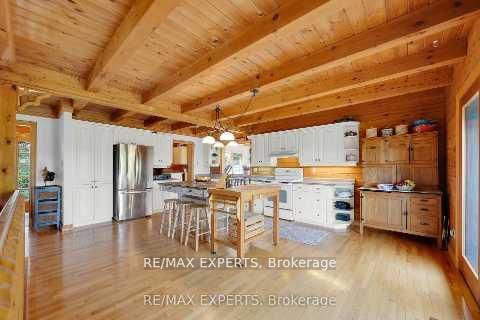 15481 Mount Wolfe Road, Caledon, ON L7E 3P3 photo 5