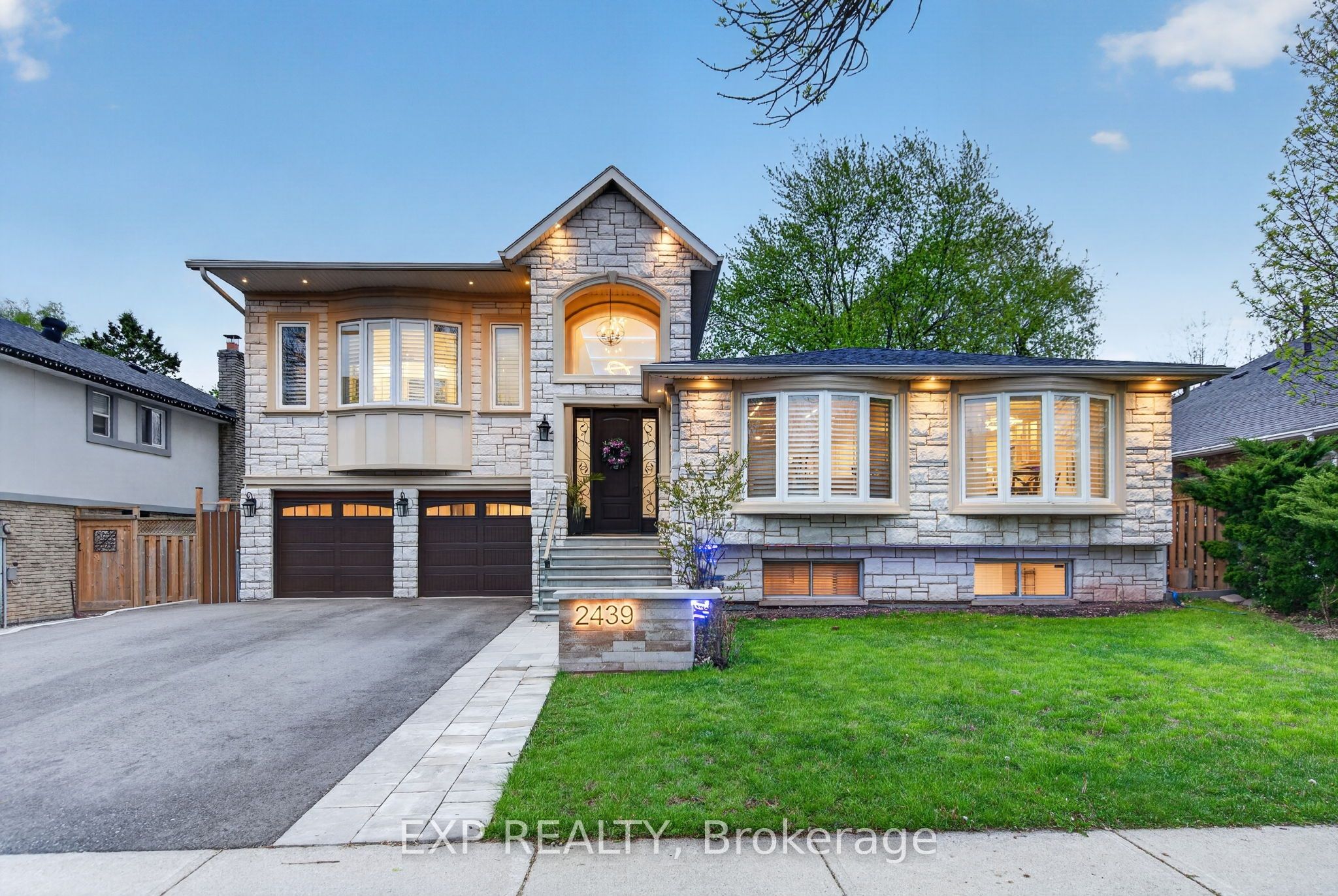 2439 Bridge Road, Oakville, ON L6L 2G9 photo 4