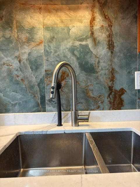 246 John Garland Boulevard #73, Toronto, ON M9V 1N8 photo 2