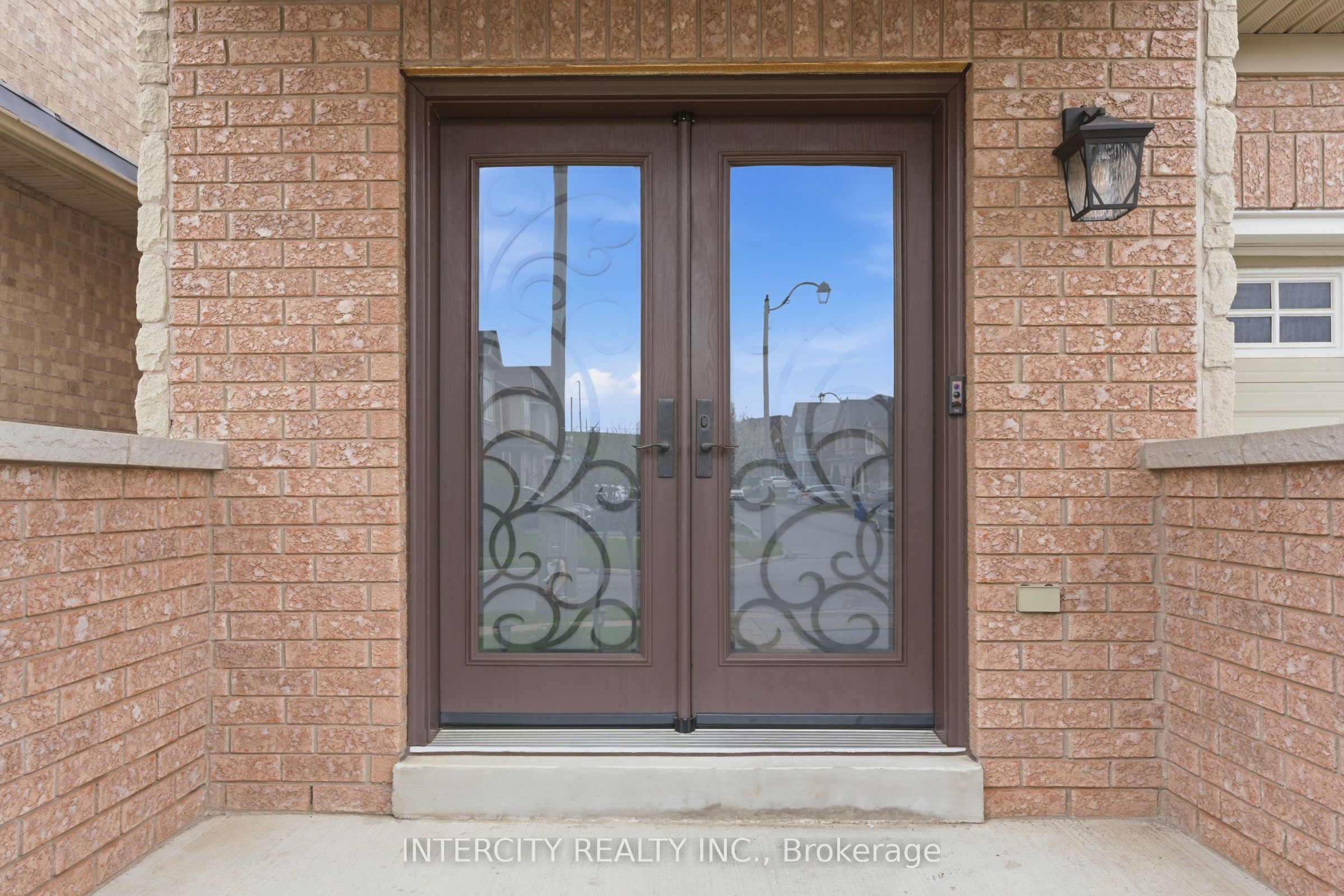 111 Fandango Drive, Brampton, ON L6X 0P8 photo 4