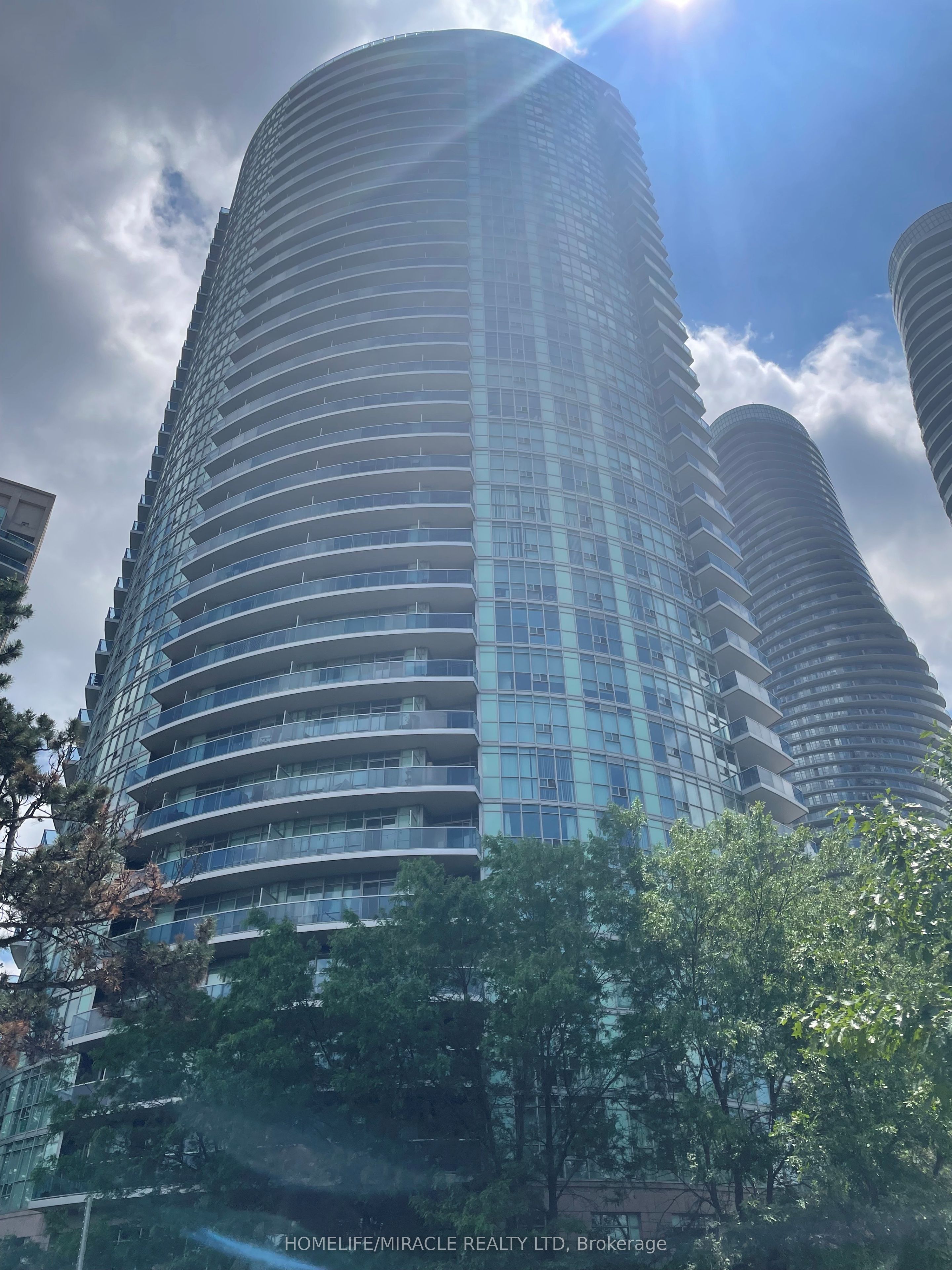 80 absolute Avenue 1502, Mississauga, ON L4Z 0A2