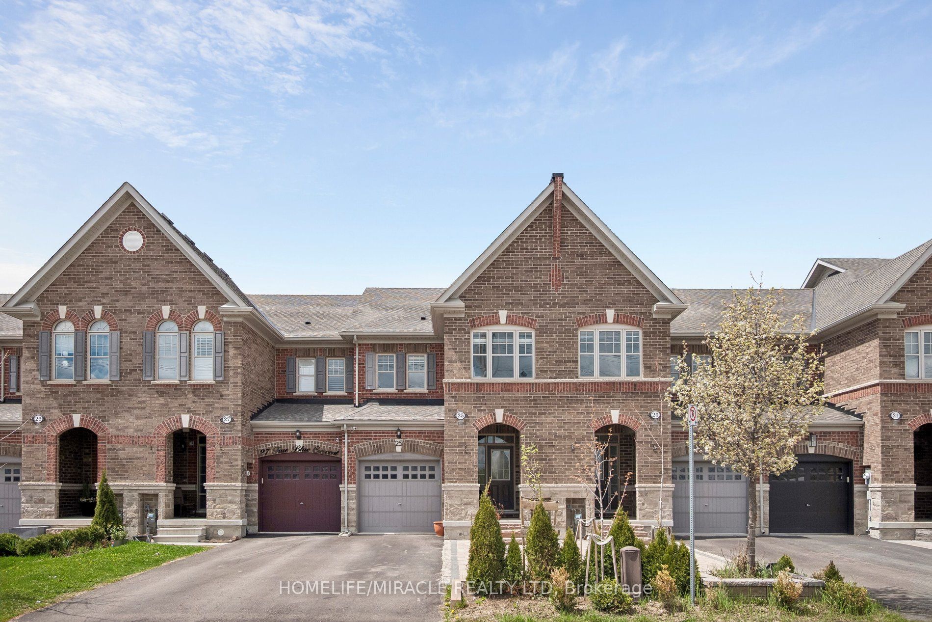 25 True Blue Crescent, Caledon, ON L7E 4K6