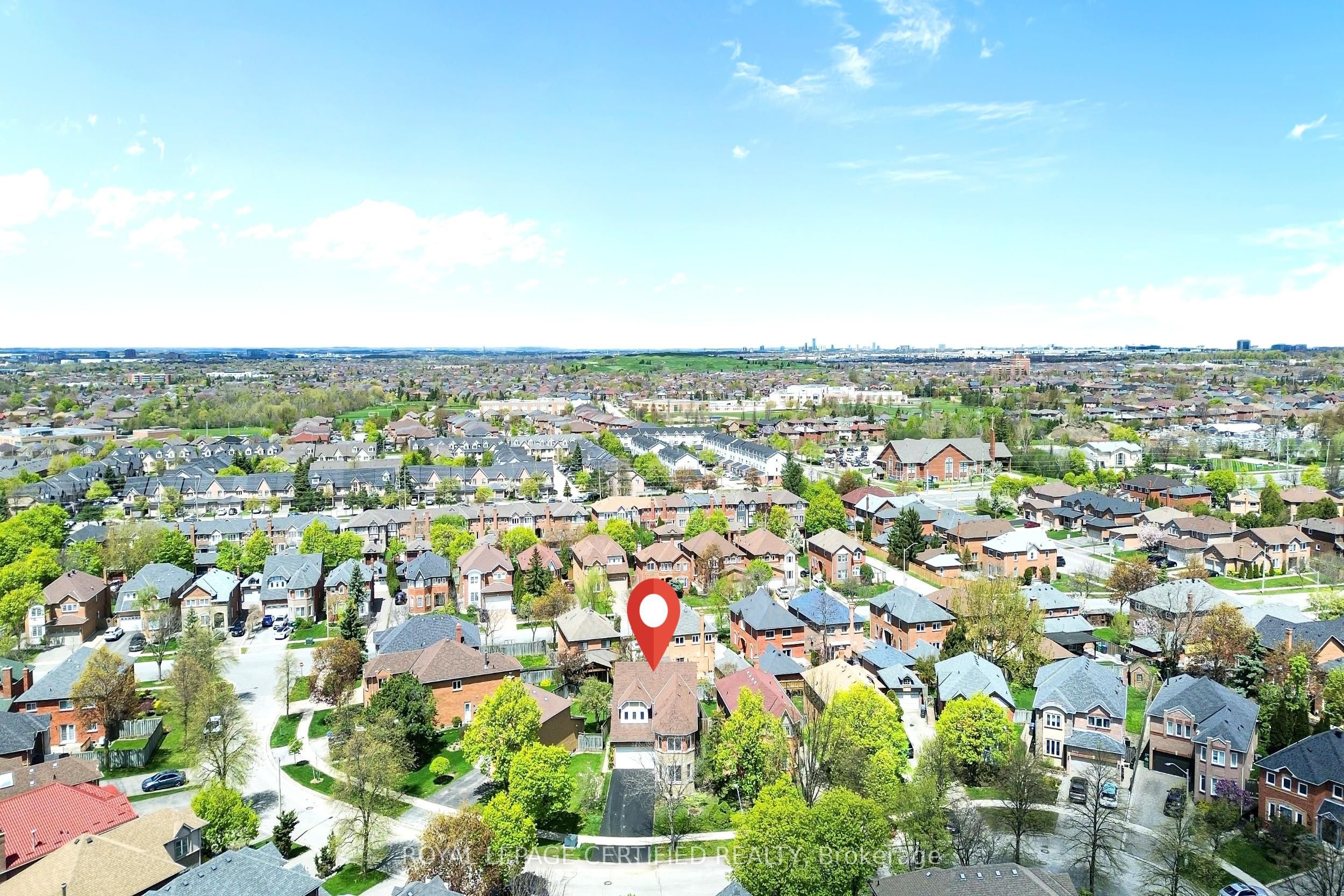 5016 Natkarni Crescent, Mississauga, ON L5V 1L2
