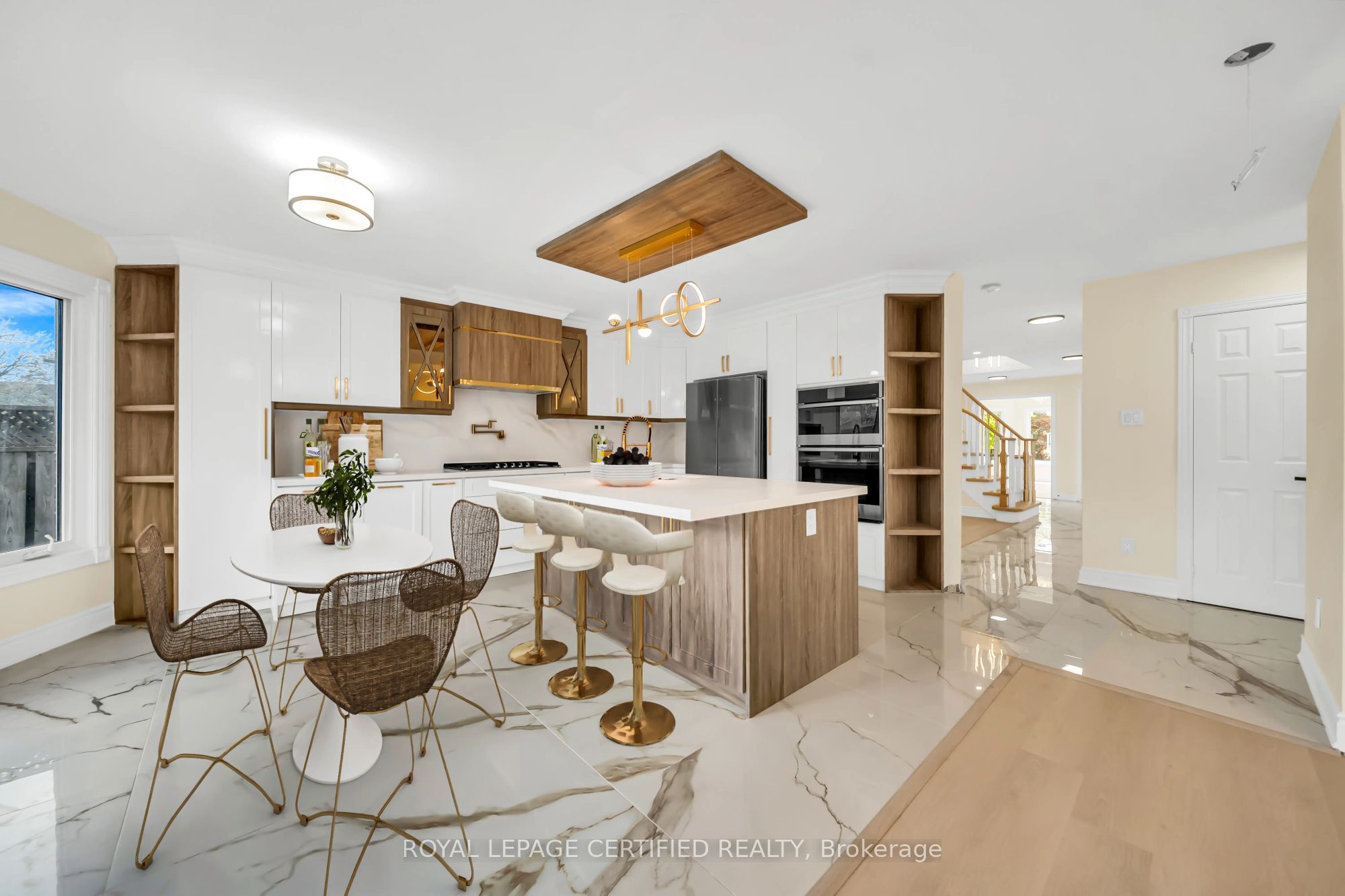 5016 Natkarni Crescent, Mississauga, ON L5V 1L2 photo 4
