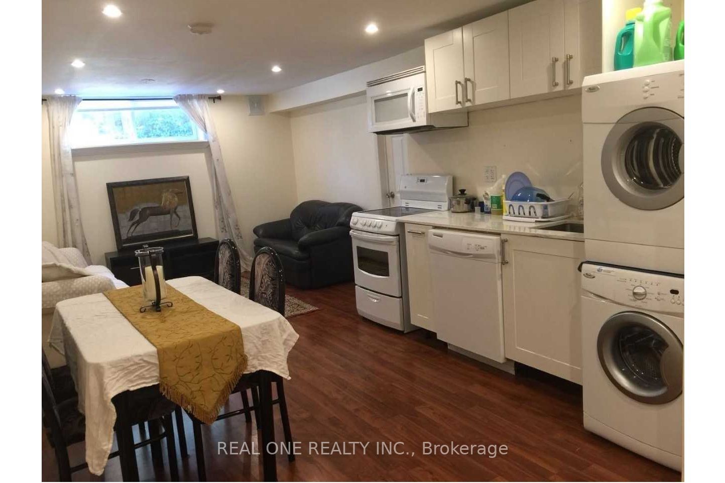 58 Sewell Drive Bsmt, Oakville, ON L6H 1C5 photo 2