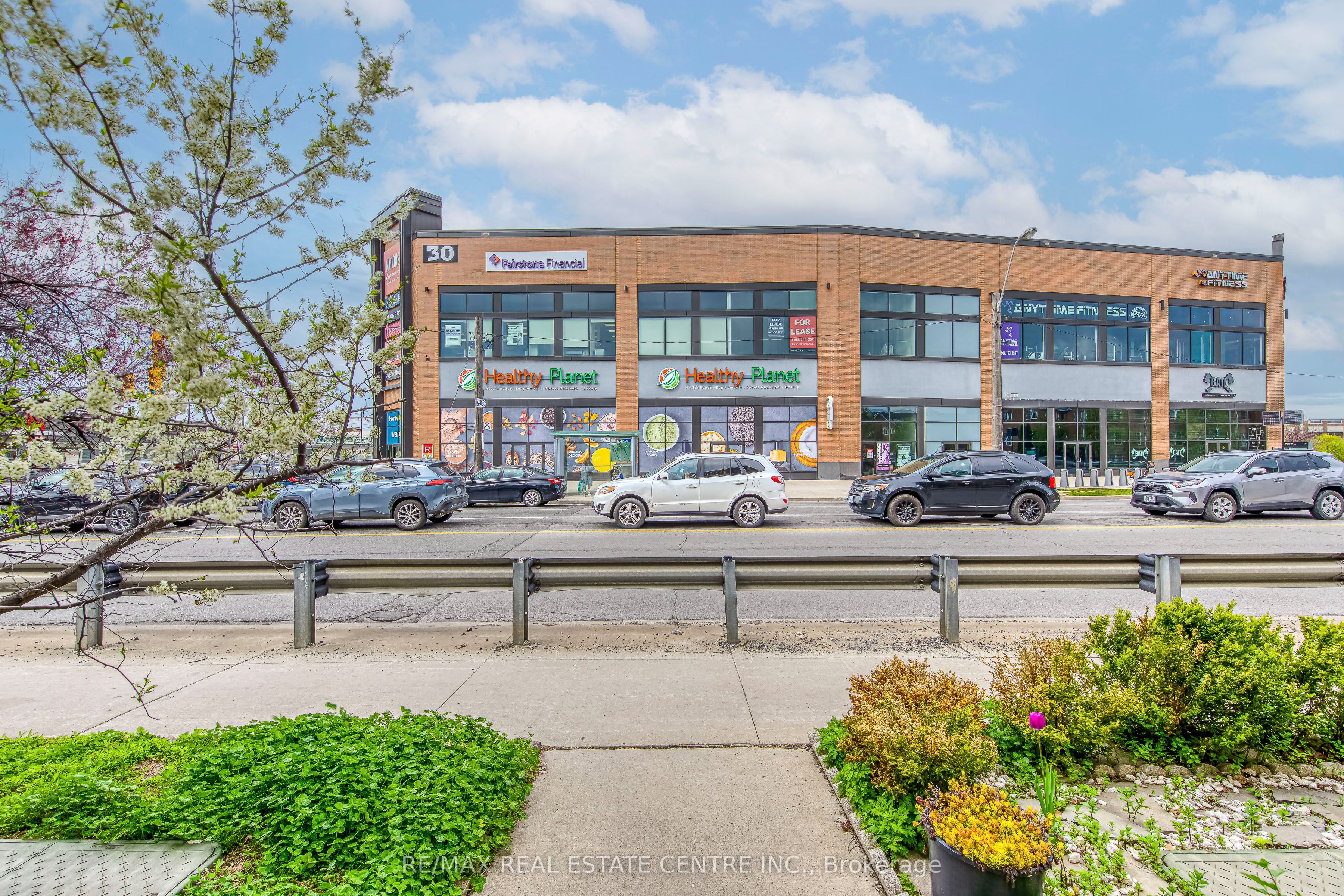 7 Weston Road, Toronto, ON M6N 5H2 photo 3