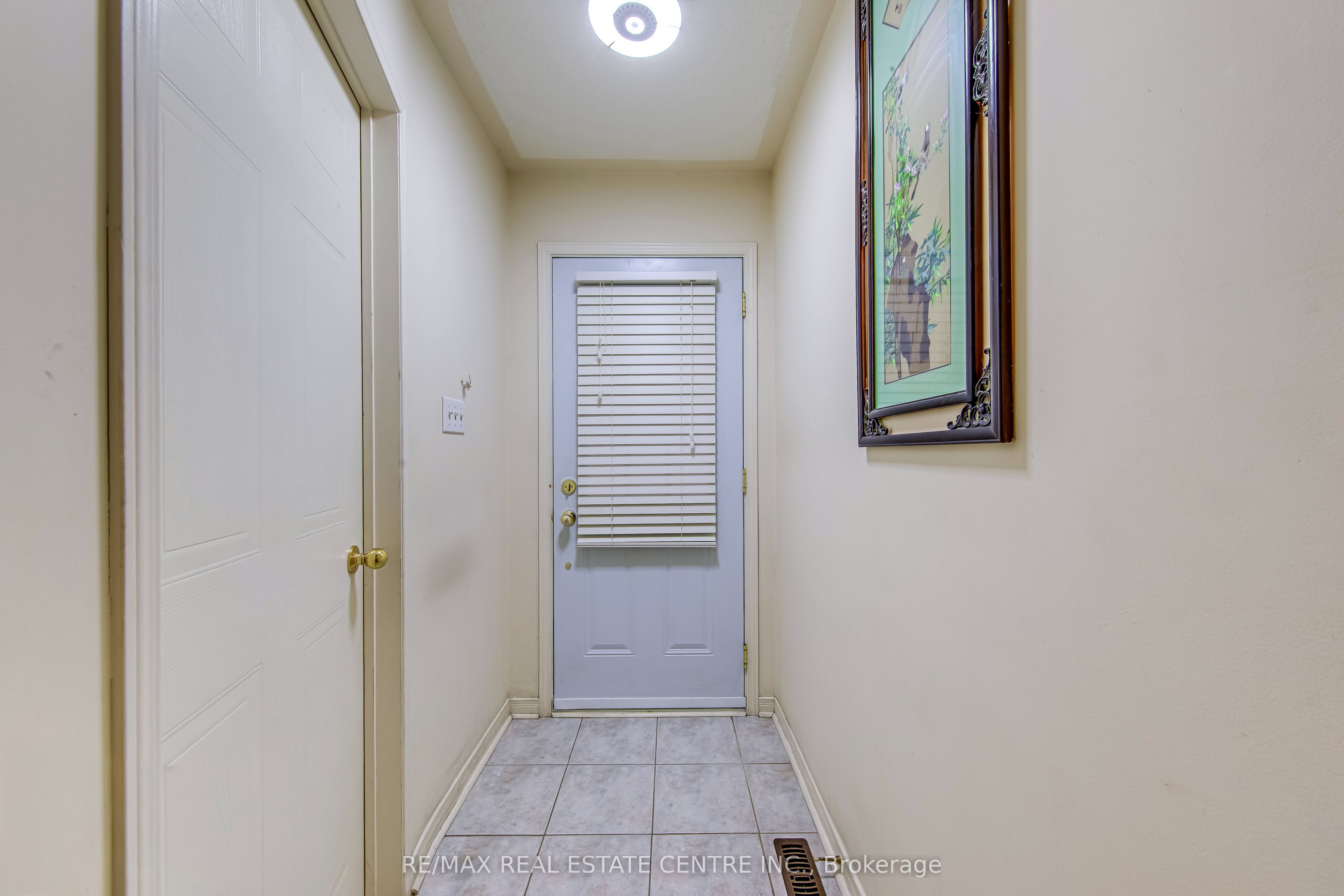 7 Weston Road, Toronto, ON M6N 5H2 photo 4