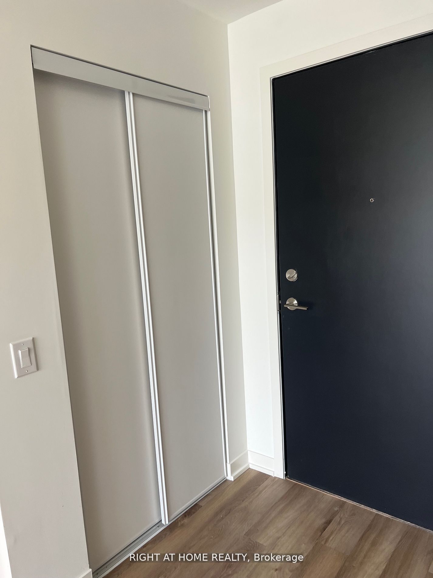 1808 St.Clair Avenue W 1004, Toronto, ON M6N 0C1 photo 4