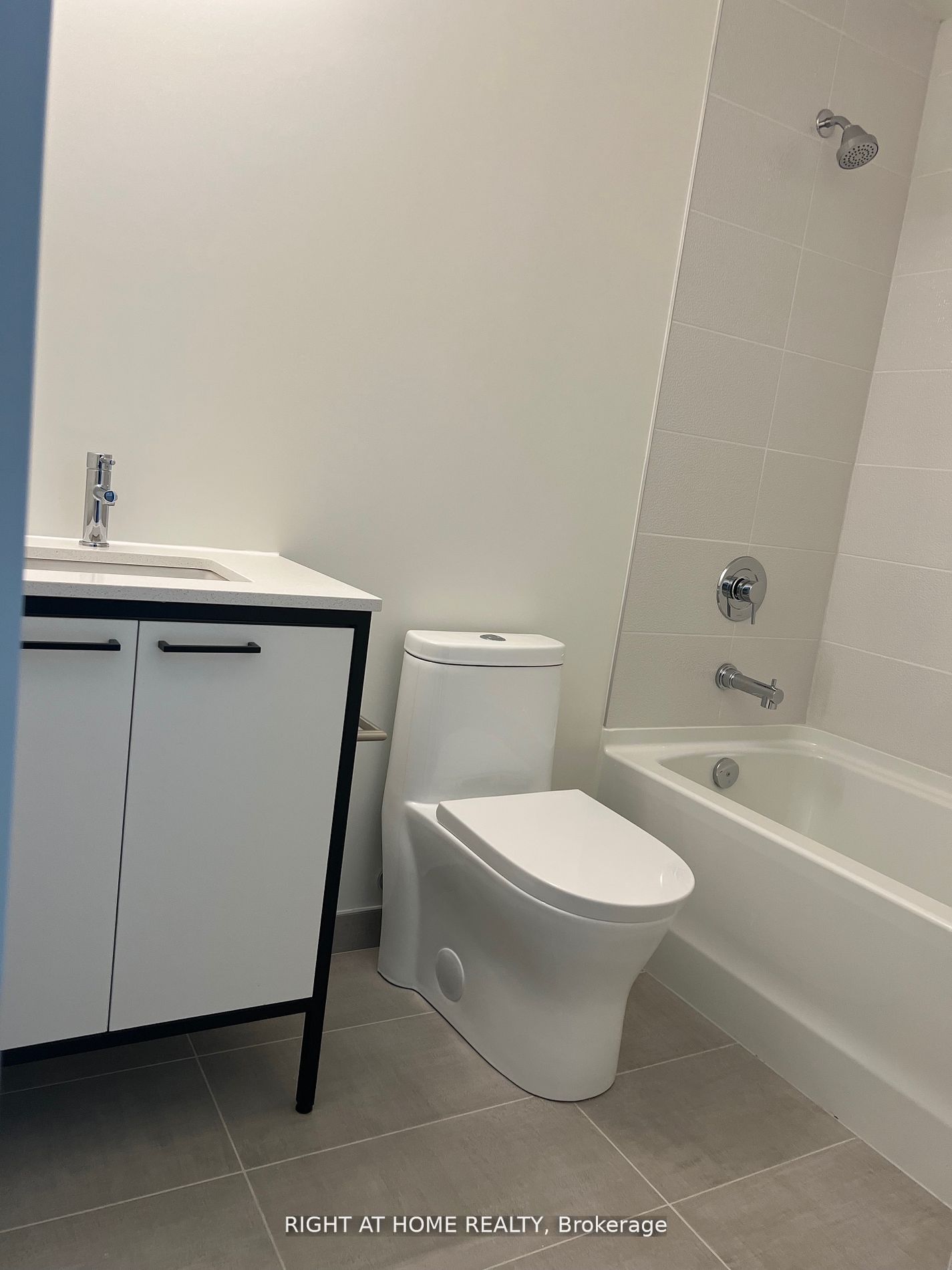 1808 St.Clair Avenue W 1004, Toronto, ON M6N 0C1 photo 5
