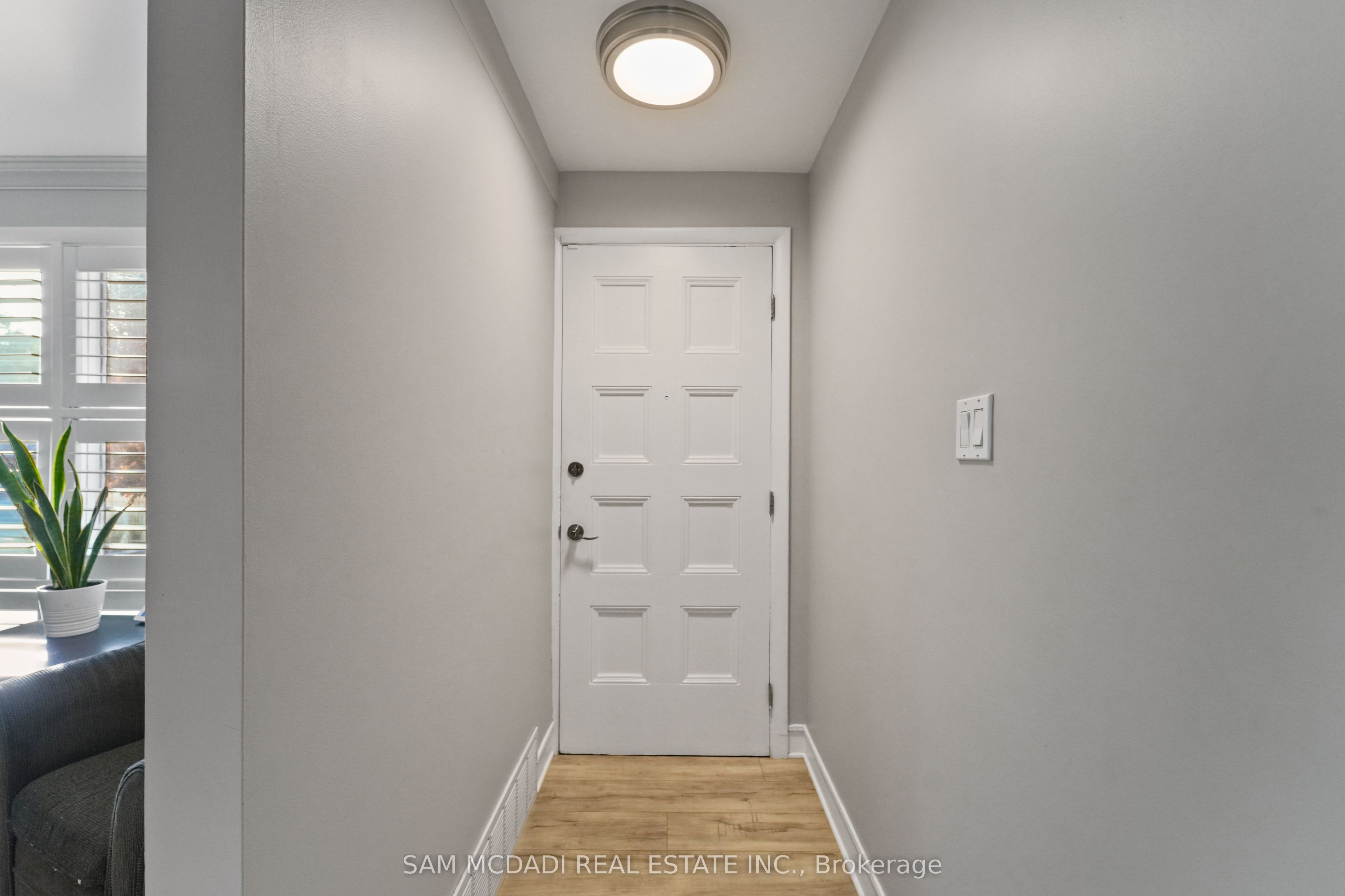 1140 Halliday Avenue, Mississauga, ON L5E 1P9 photo 4