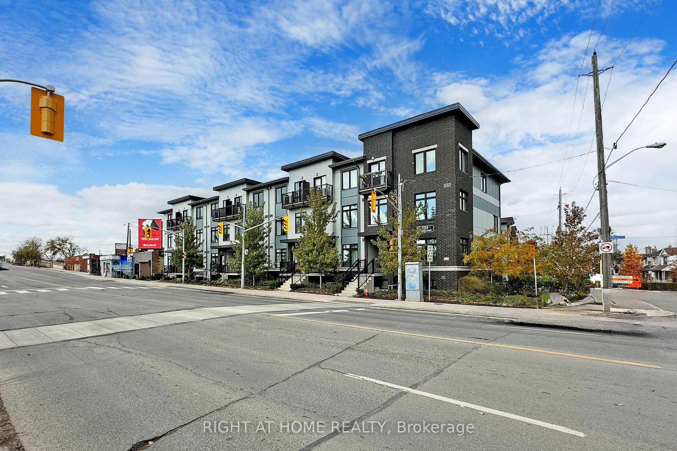 630 Rogers Road 14, Toronto, ON M6M 0B4 photo 4