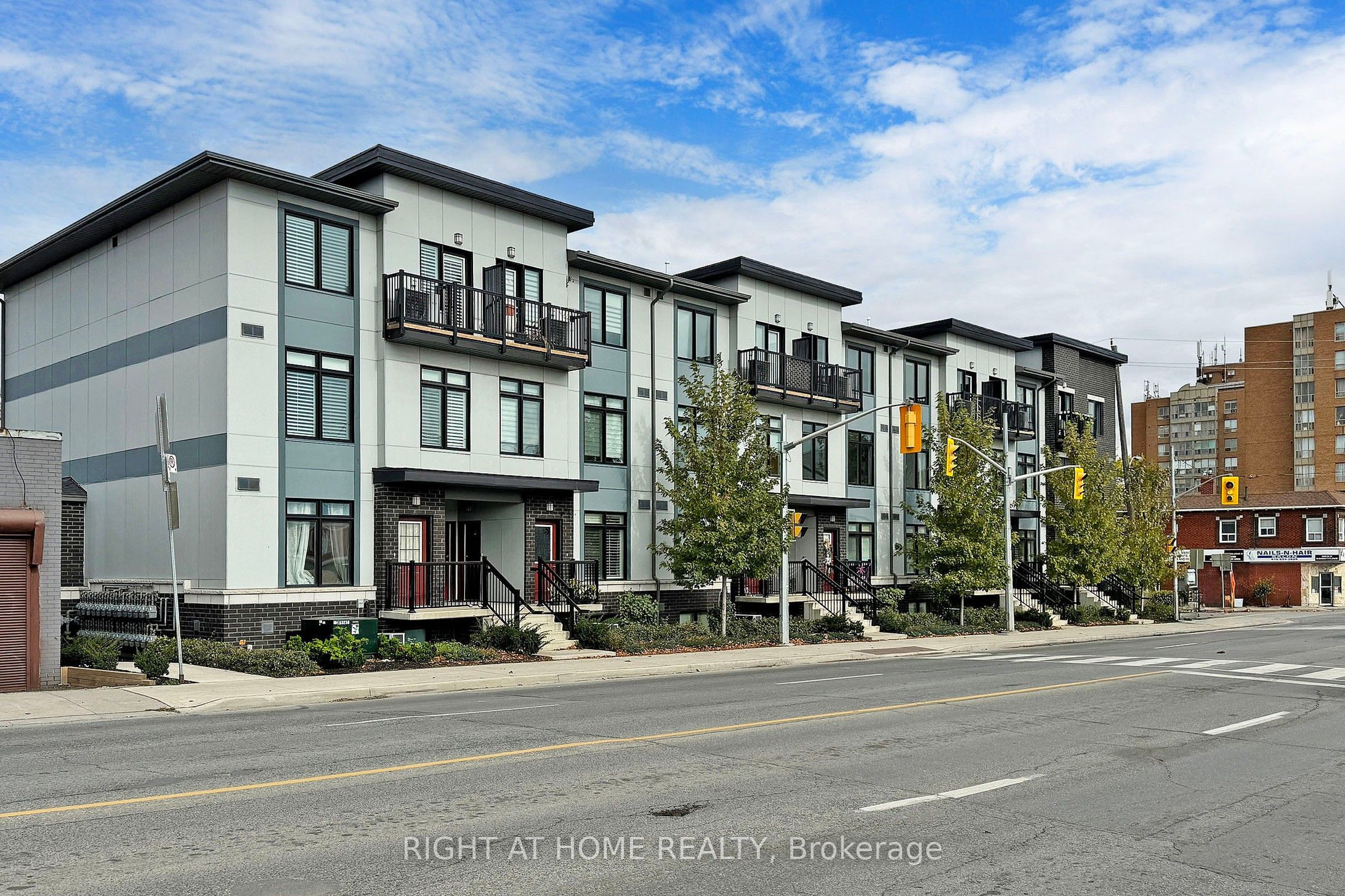 630 Rogers Road 14, Toronto, ON M6M 0B4 photo 5
