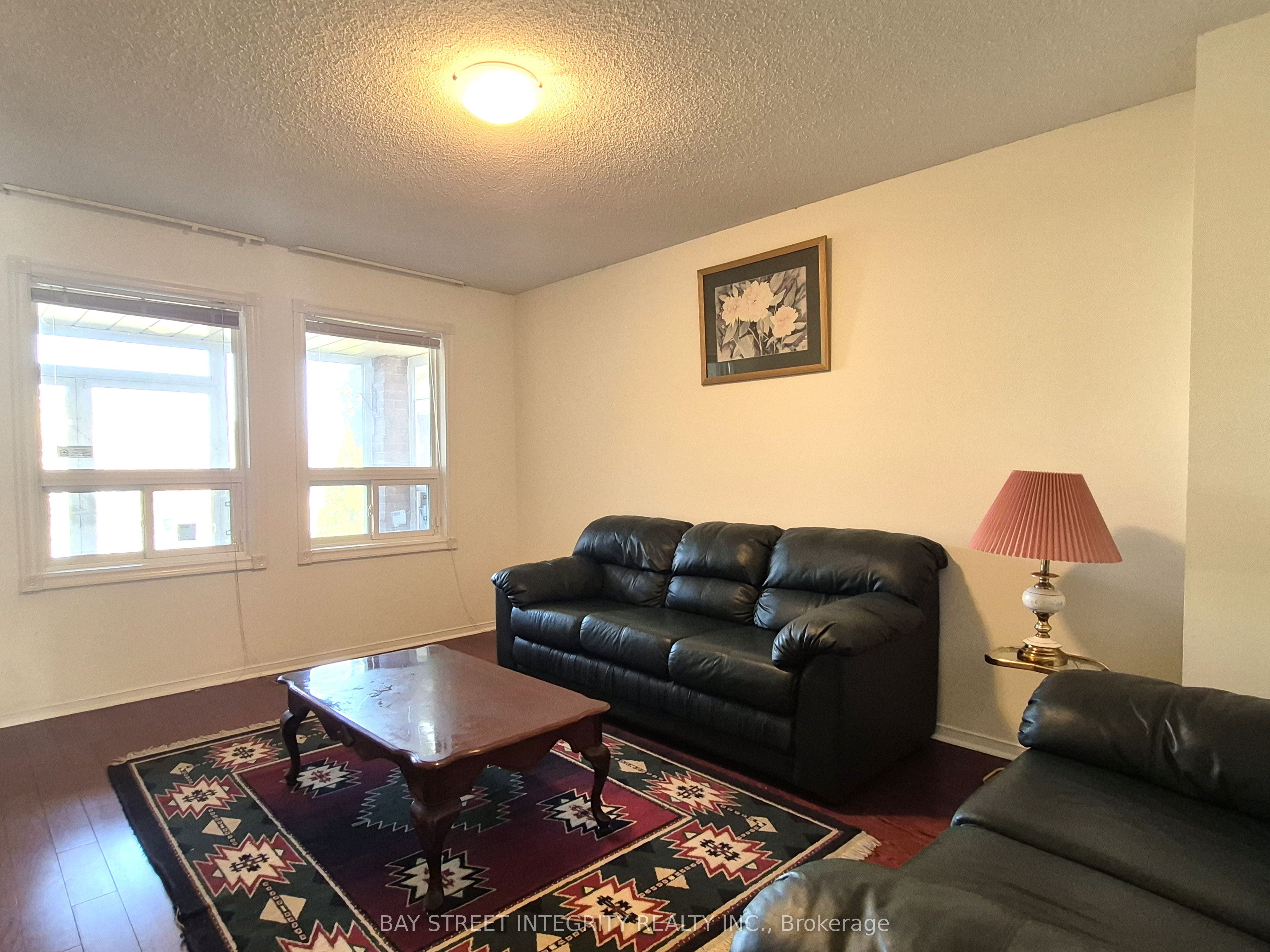 5132 Guildwood Way, Mississauga, ON L5R 2S7 photo 4