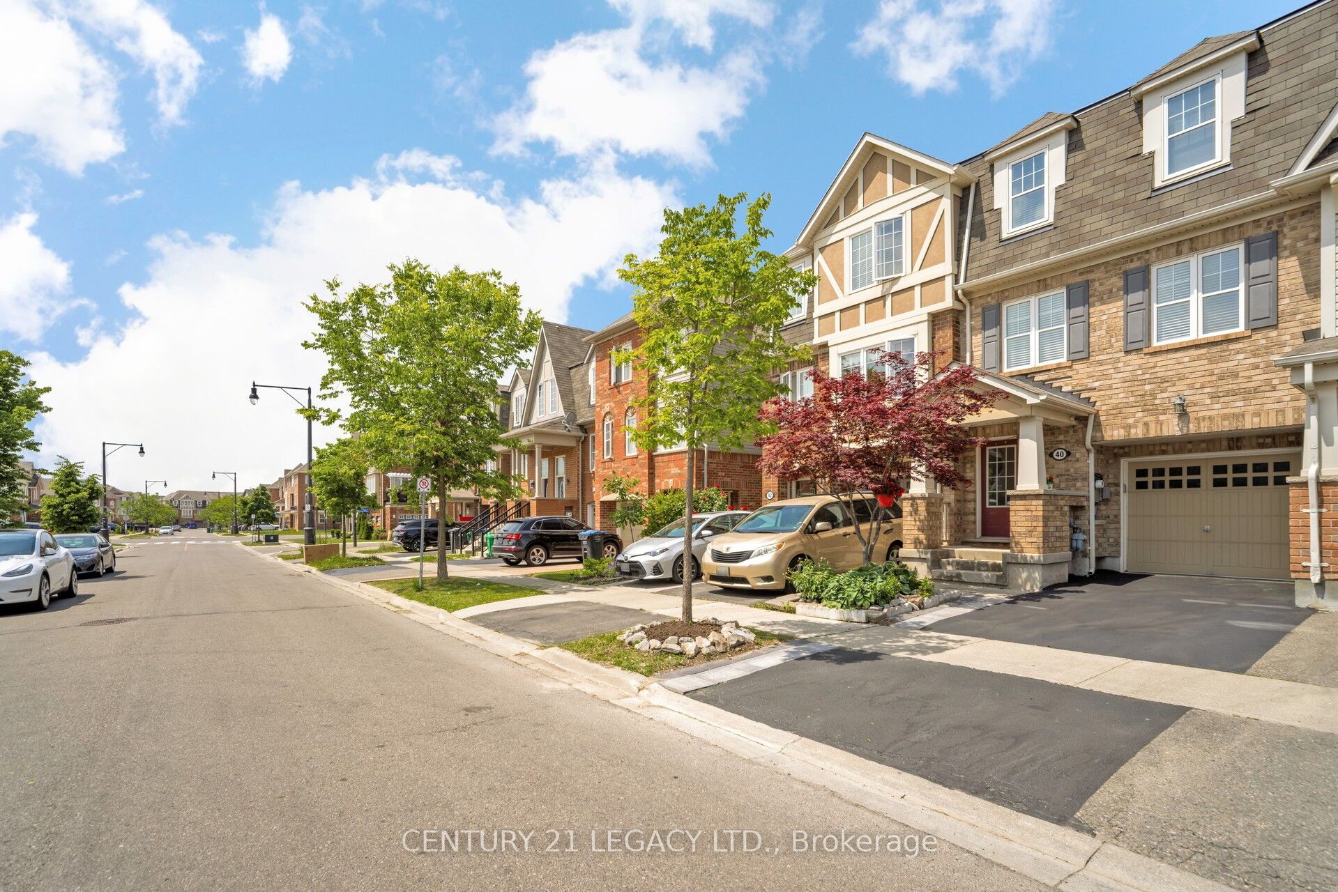 40 Donomore Drive, Brampton, ON L7A 0S7 photo 2