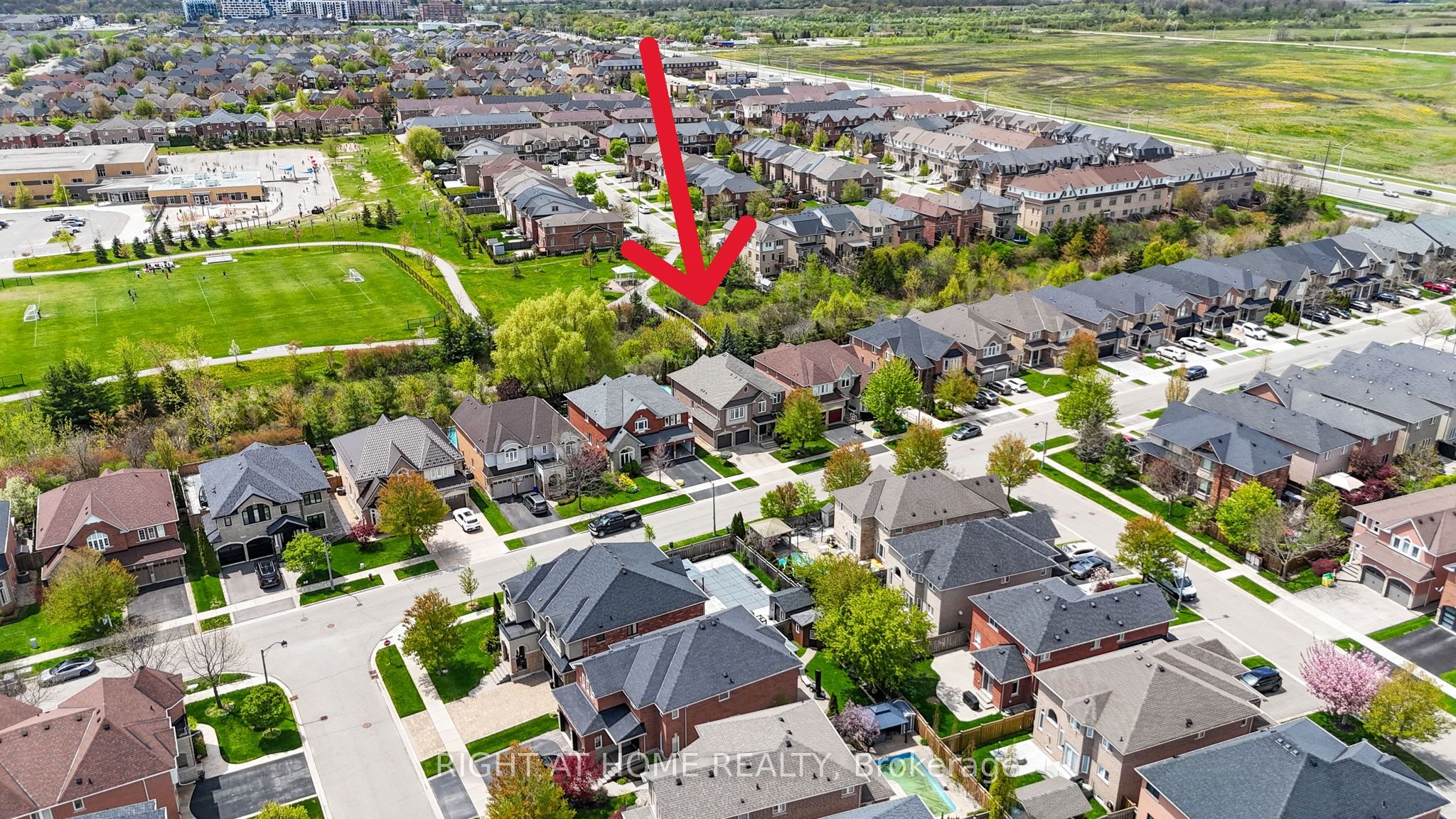 2461 Whistling Springs Crescent, Oakville, ON L6M 5G4 photo 5