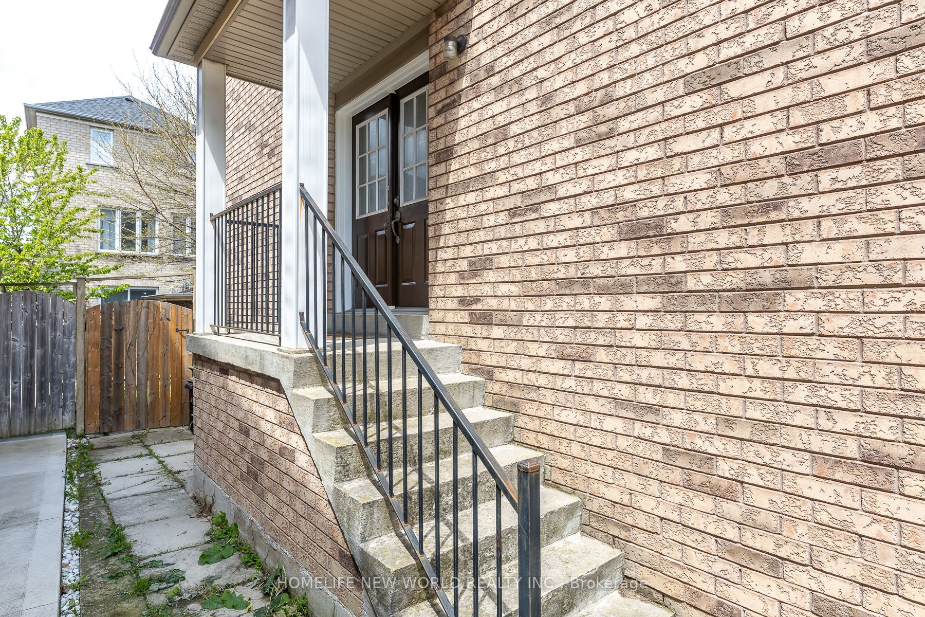 12 Touchstone Drive, Toronto, ON M6M 5L2 photo 4