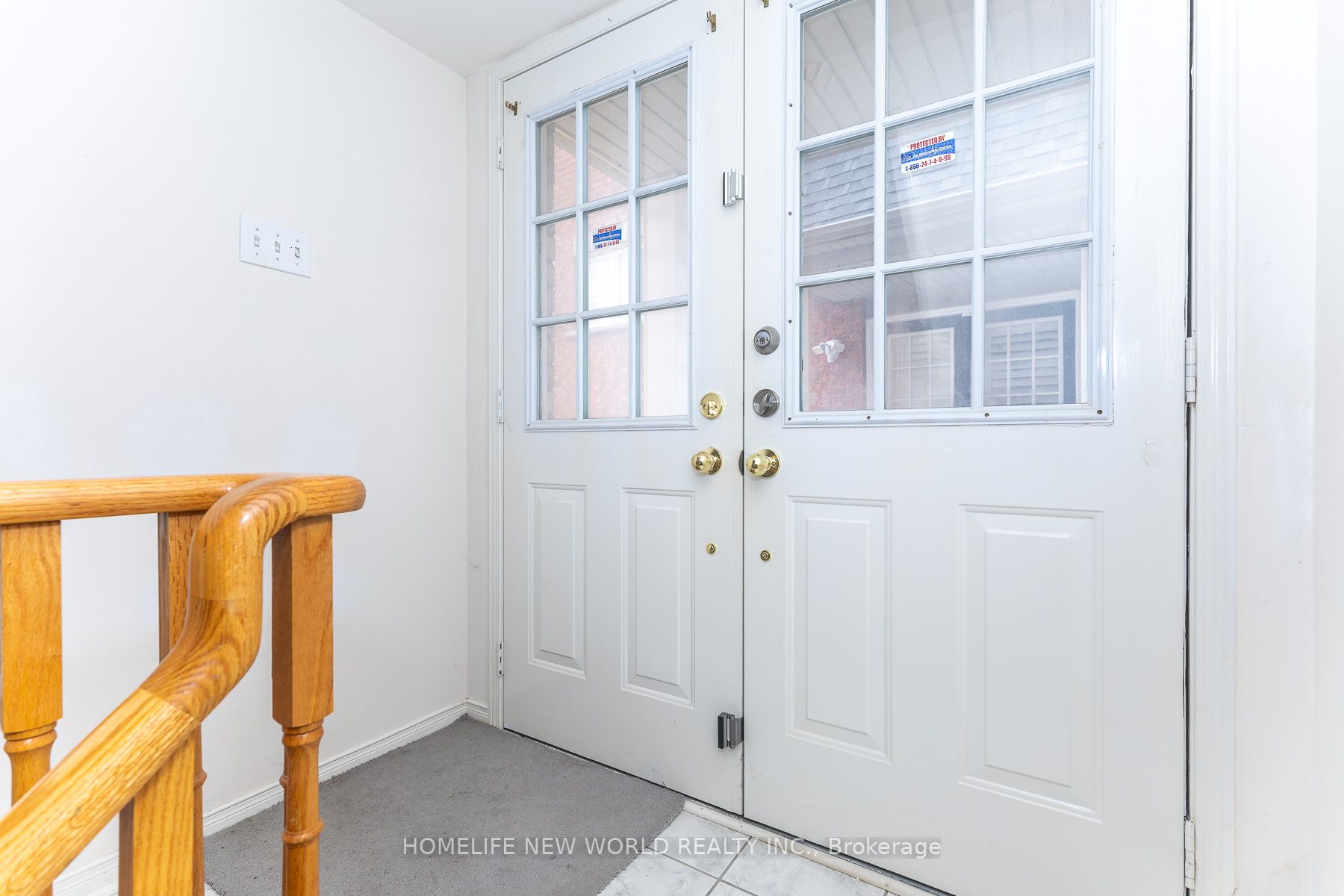 12 Touchstone Drive, Toronto, ON M6M 5L2 photo 5