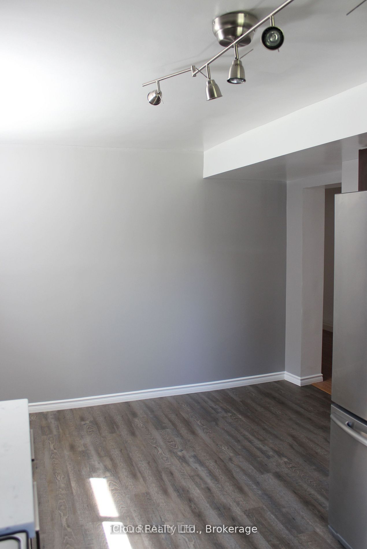 246 Delta Street 3, Toronto, ON M8W 4E9 photo 4