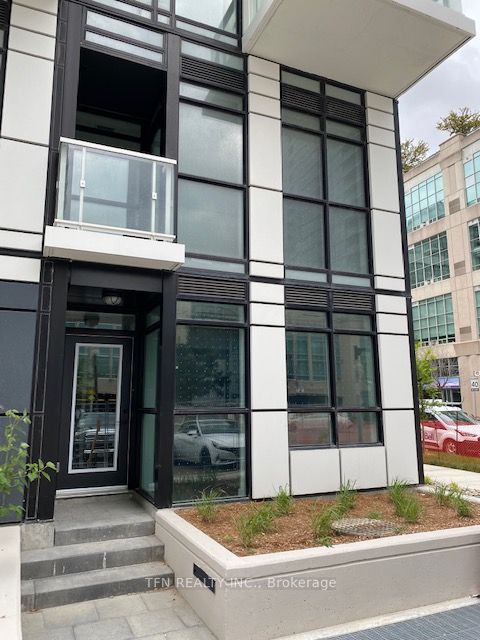 251 Manitoba Street 106, Toronto, ON M8Y 1C9