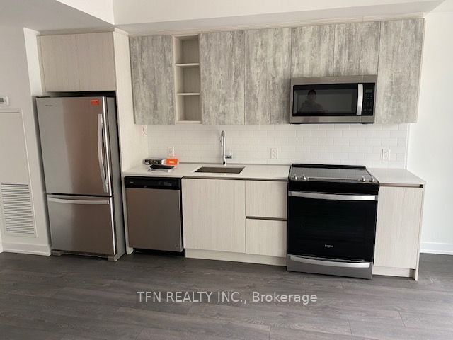 251 Manitoba Street 106, Toronto, ON M8Y 1C9 photo 4