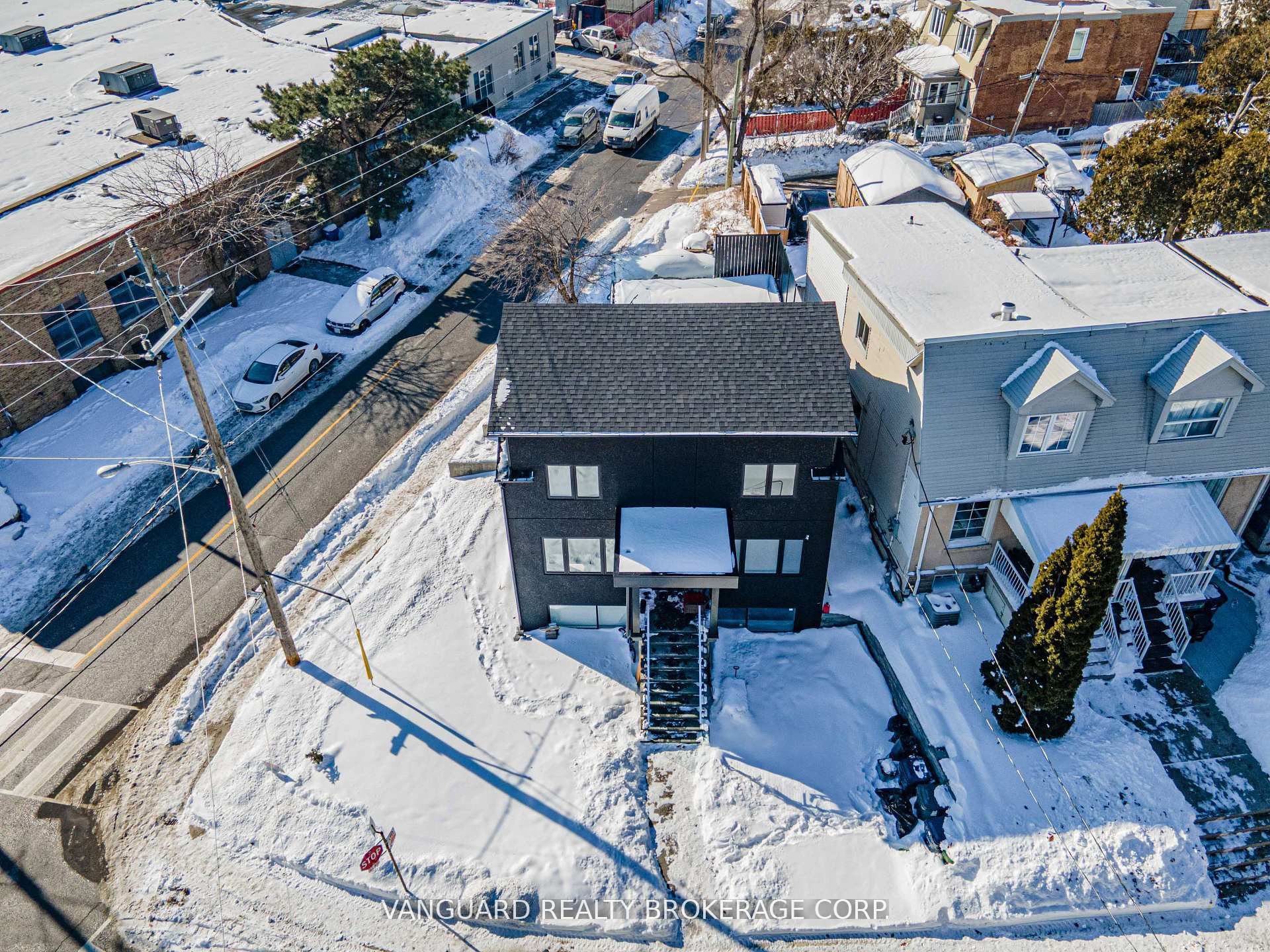 410 Maybank Avenue, Toronto, ON M6N 3S8 photo 2