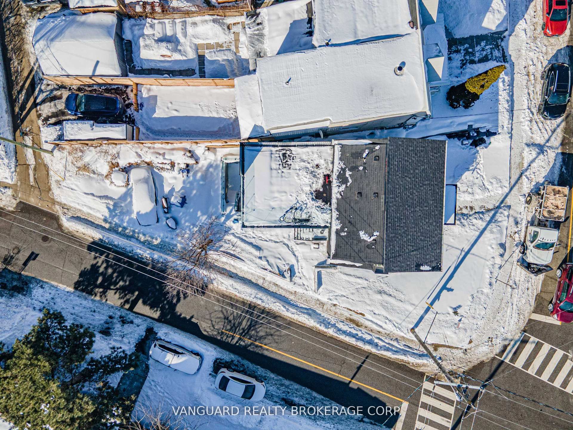 410 Maybank Avenue, Toronto, ON M6N 3S8 photo 4