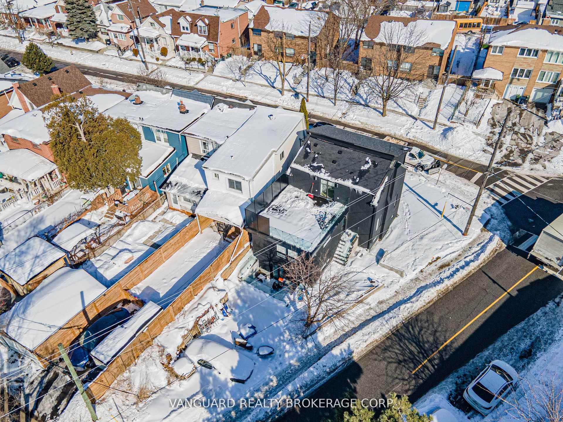 410 Maybank Avenue, Toronto, ON M6N 3S8 photo 5