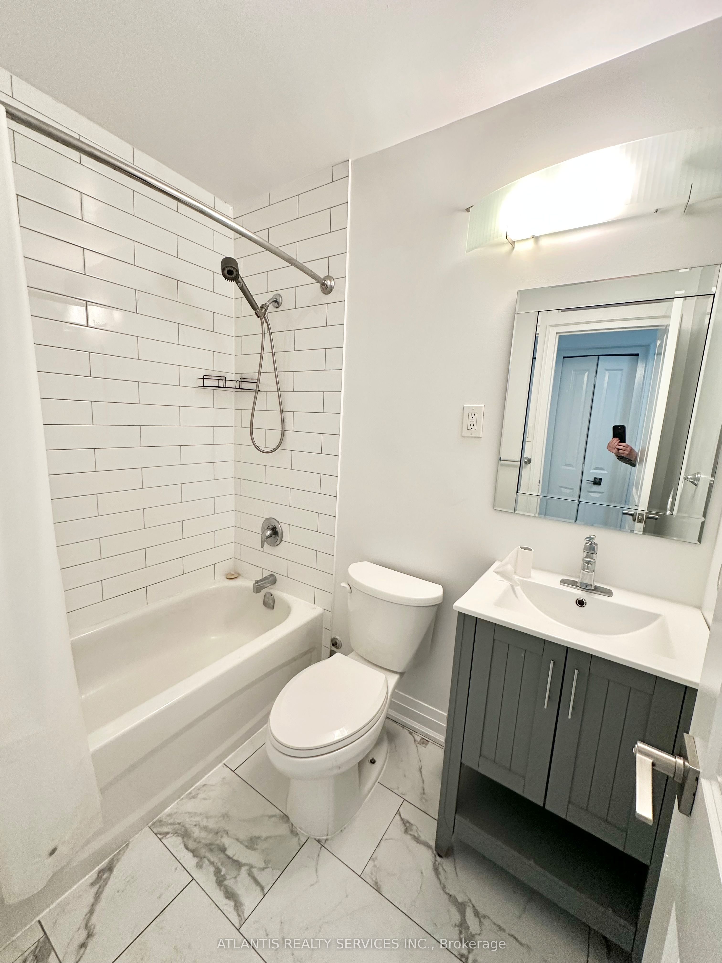 50 East Street 106, Oakville, ON L6L 3K4 photo 5