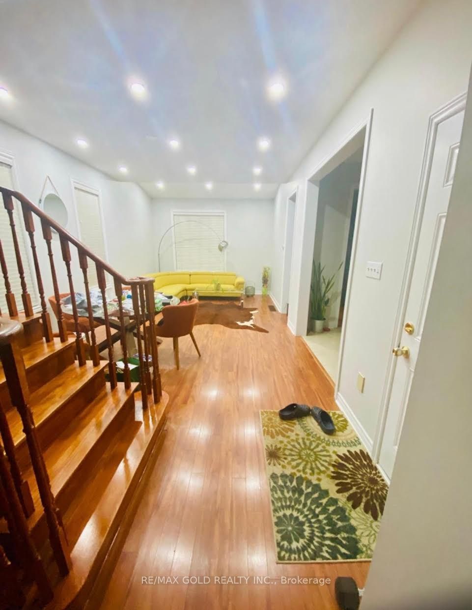 60 Swales Crescent, Brampton, ON L6R 0H7 photo 5