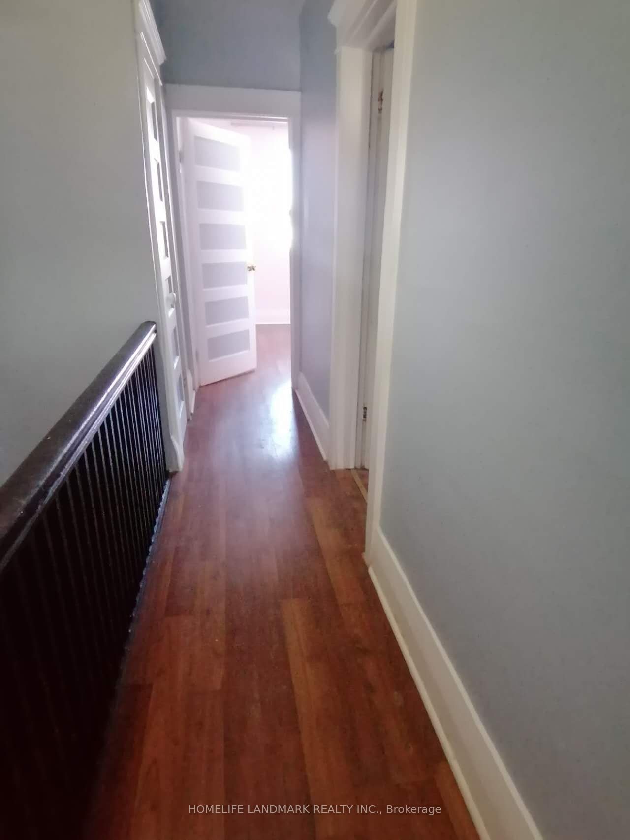 19 Armstrong Avenue 2nd Fl, Toronto, ON M6H 1V9 photo 4